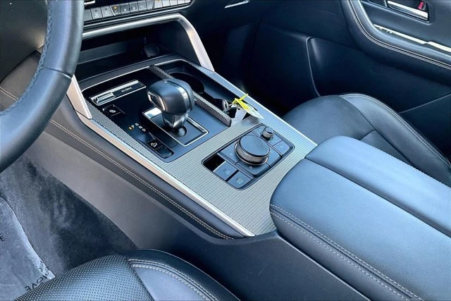 2024 Mazda CX-90 - Image 10 of 17
