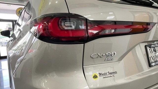 2024 Mazda CX-90 - Image 15 of 31