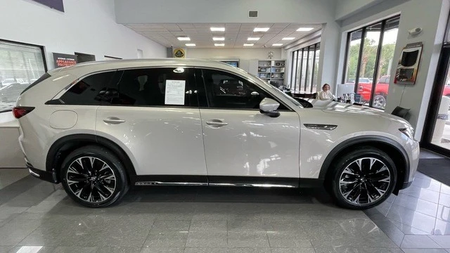 2024 Mazda CX-90 - Image 6 of 31