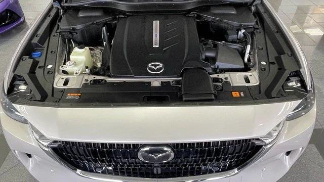 2024 Mazda CX-90 - Image 19 of 31