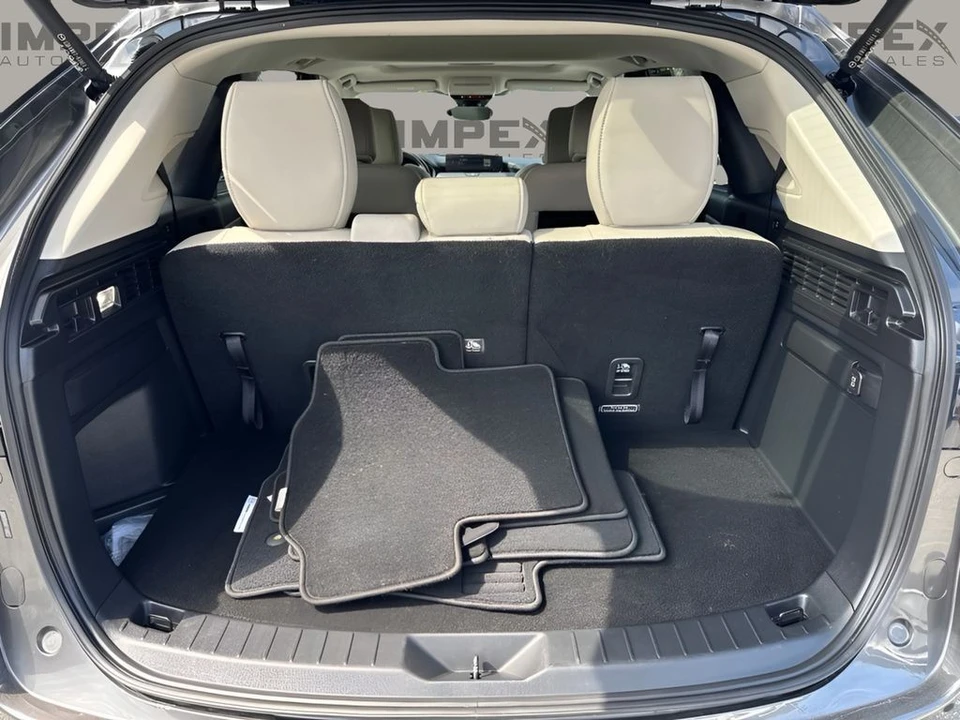 2024 Mazda CX-90 - Image 29 of 31
