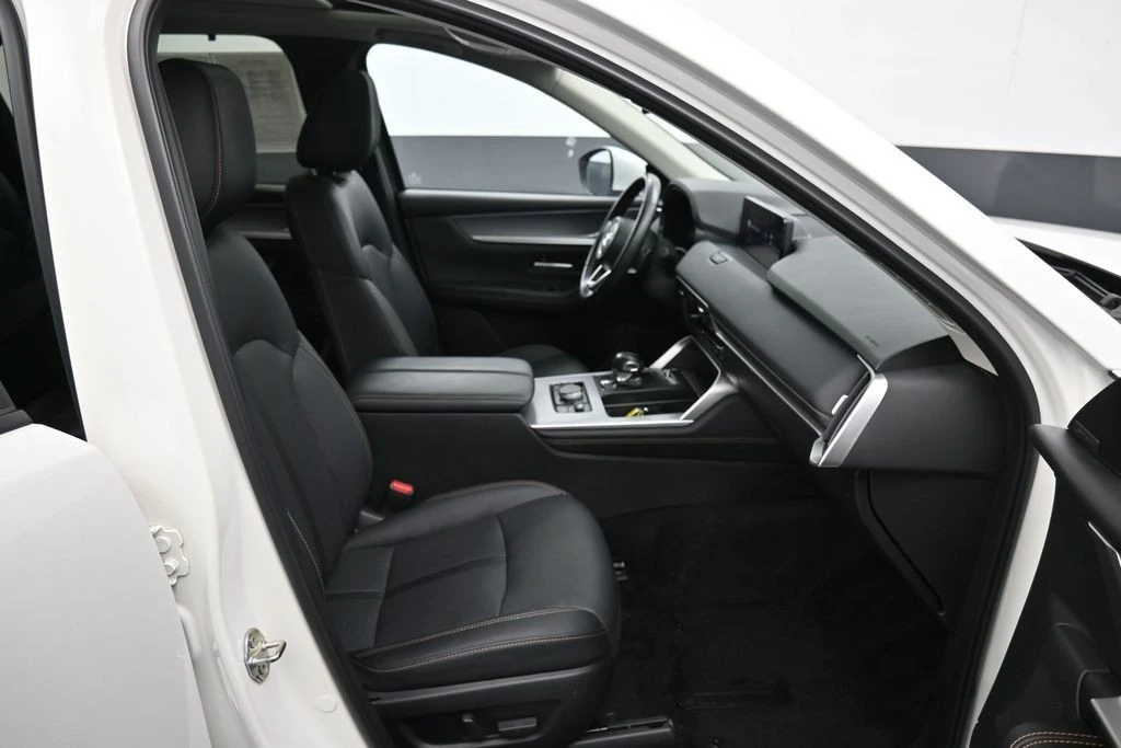 2024 Mazda CX-90 - Image 28 of 31