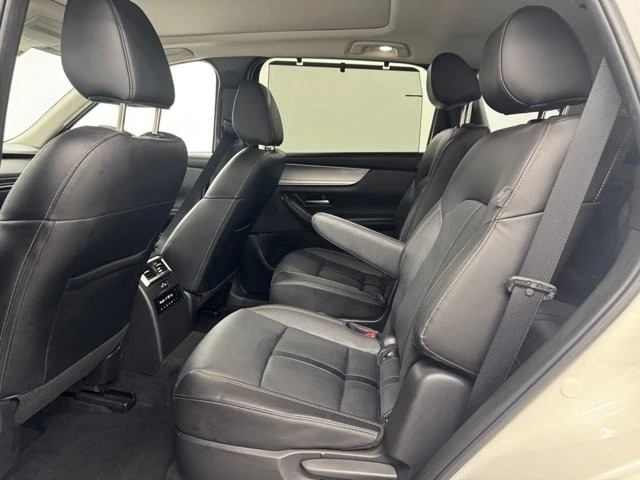 2024 Mazda CX-90 - Image 10 of 13