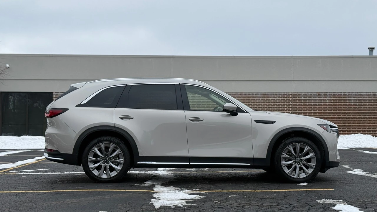 2024 Mazda CX-90 - Image 8 of 21
