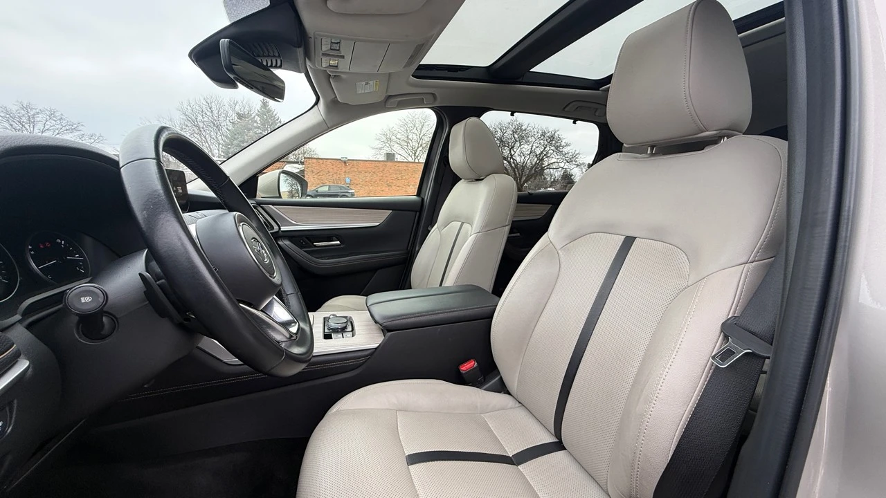 2024 Mazda CX-90 - Image 10 of 21