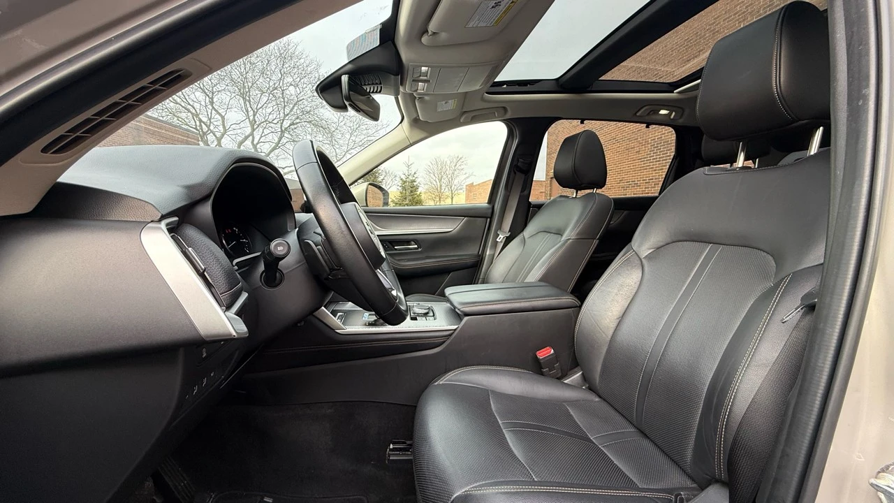 2024 Mazda CX-90 - Image 10 of 21