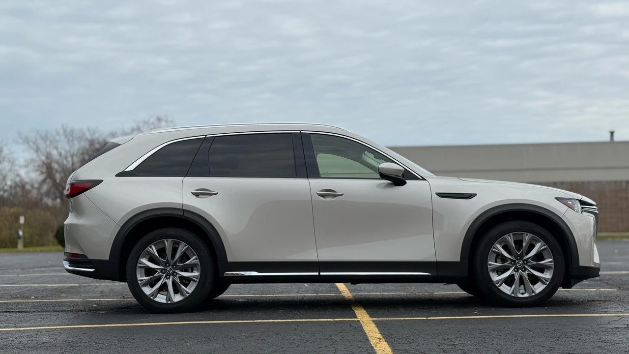 2024 Mazda CX-90 - Image 8 of 21