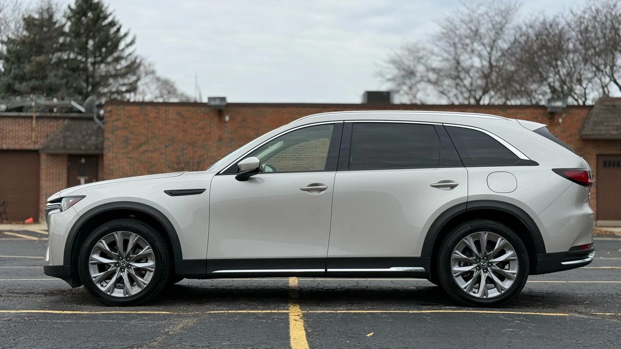 2024 Mazda CX-90 - Image 4 of 21