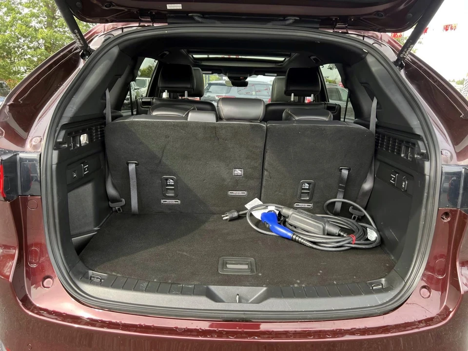 2024 Mazda CX-90 - Image 8 of 21