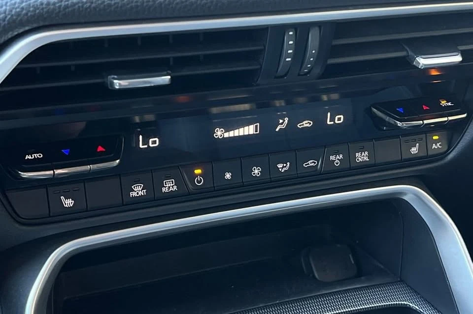 2024 Mazda CX-90 - Image 15 of 20