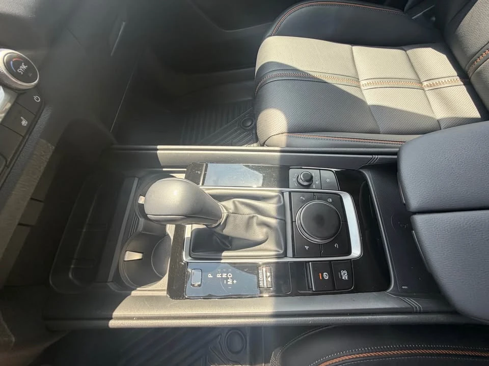 2024 Mazda CX-50 - Image 8 of 10