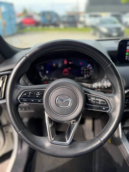 2024 Mazda CX-90 - Image 8 of 12