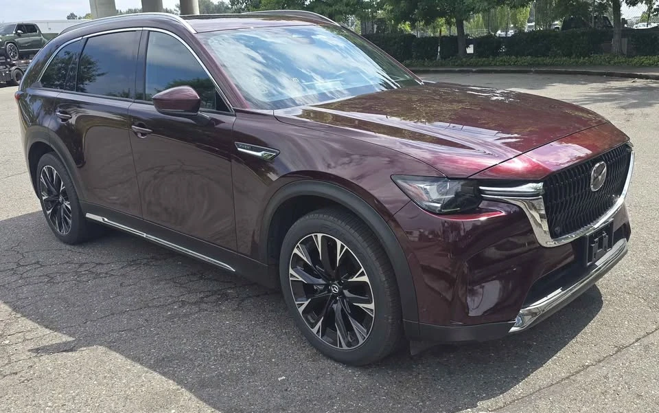2024 Mazda CX-90 - Image 2 of 16