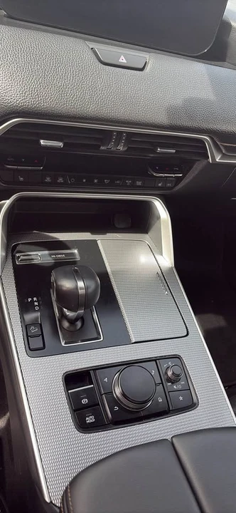 2024 Mazda CX-90 - Image 8 of 12