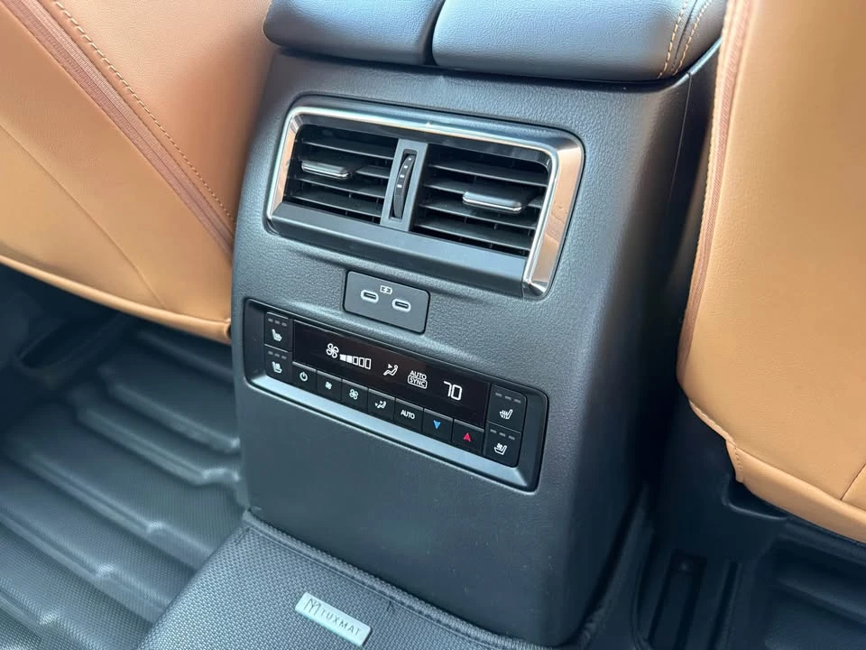 2024 Mazda CX-90 - Image 17 of 21