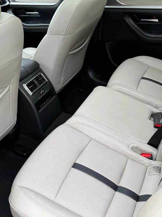 2024 Mazda CX-90 - Image 12 of 17