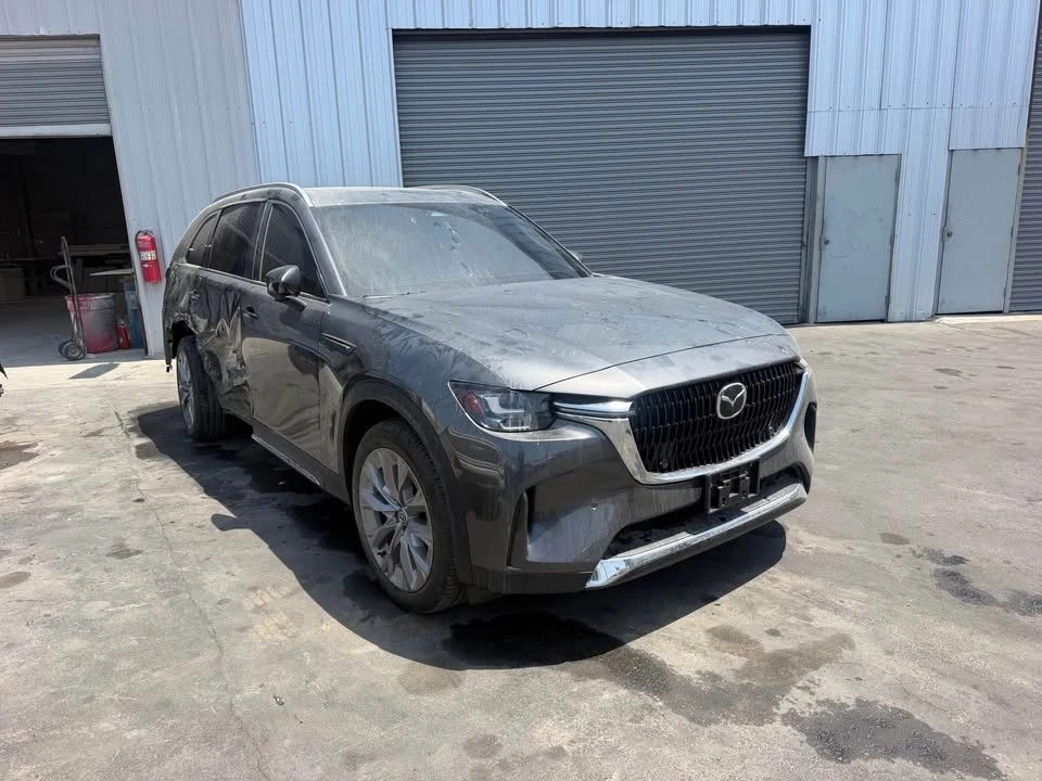 2024 Mazda CX-90 - Image 2 of 5