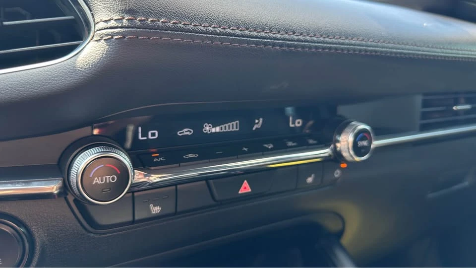 2024 Mazda Mazda 3 4th Gen - Image 17 of 18