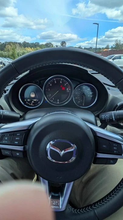 2024 Mazda ND MX-5 Miata - Image 9 of 11