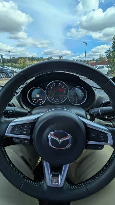 2024 Mazda ND MX-5 Miata - Image 10 of 11