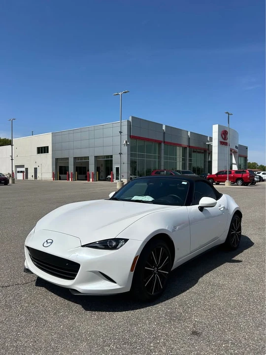 2024 Mazda ND MX-5 Miata - Image 3 of 17