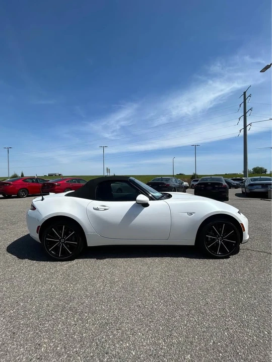 2024 Mazda ND MX-5 Miata - Image 9 of 17