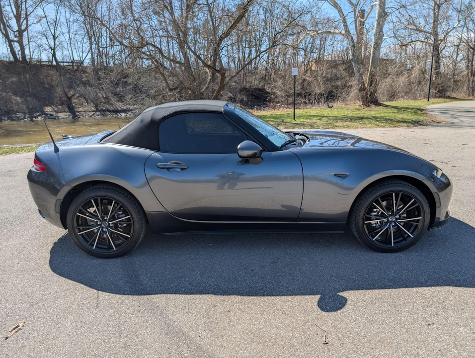 2024 Mazda ND MX-5 Miata - Image 14 of 31