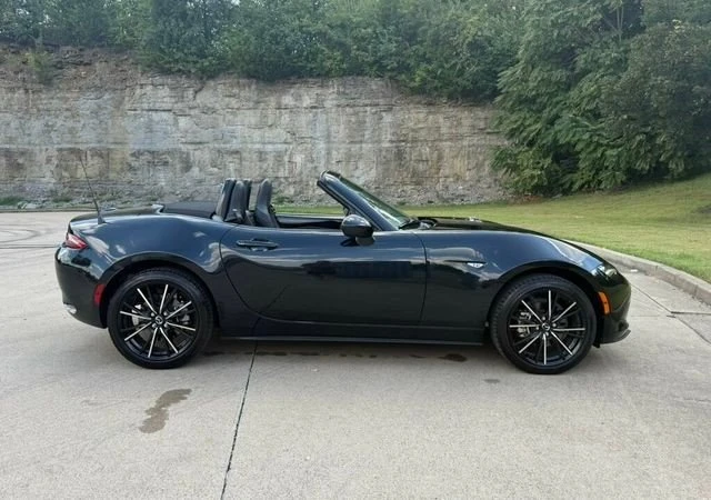 2024 Mazda ND MX-5 Miata - Image 9 of 20