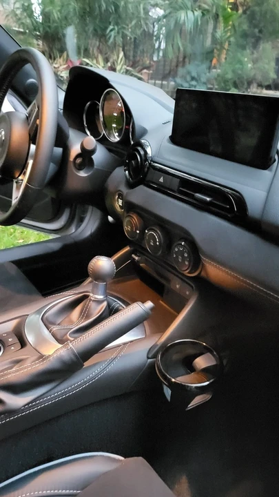 2024 Mazda ND MX-5 Miata - Image 17 of 21