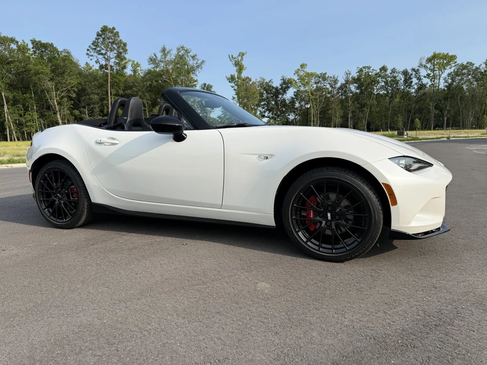 2024 Mazda ND MX-5 Miata - Image 26 of 31