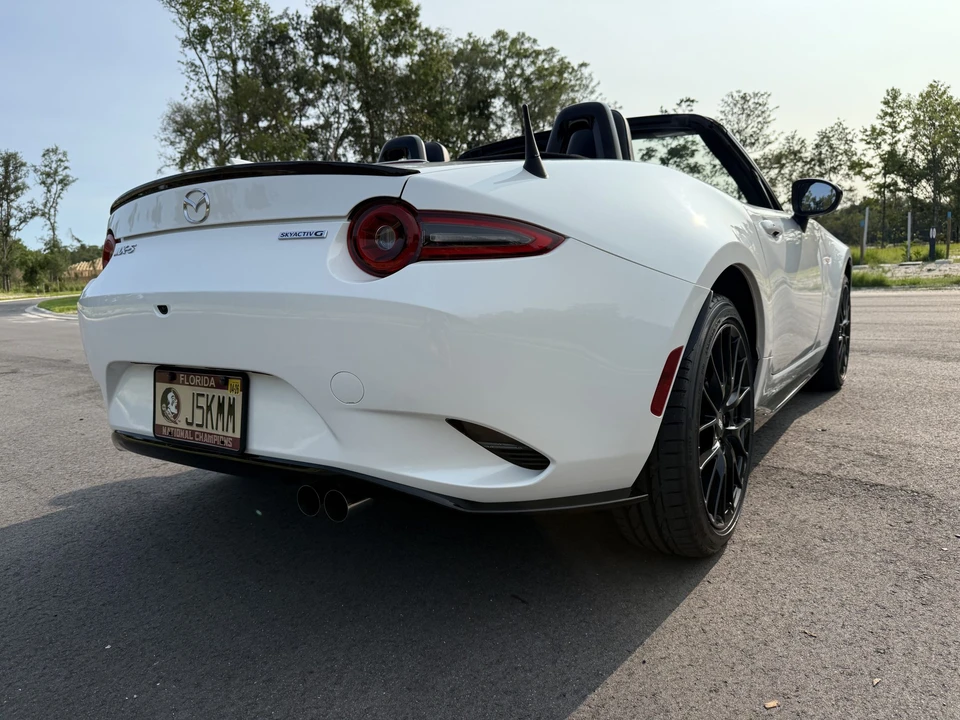 2024 Mazda ND MX-5 Miata - Image 14 of 31