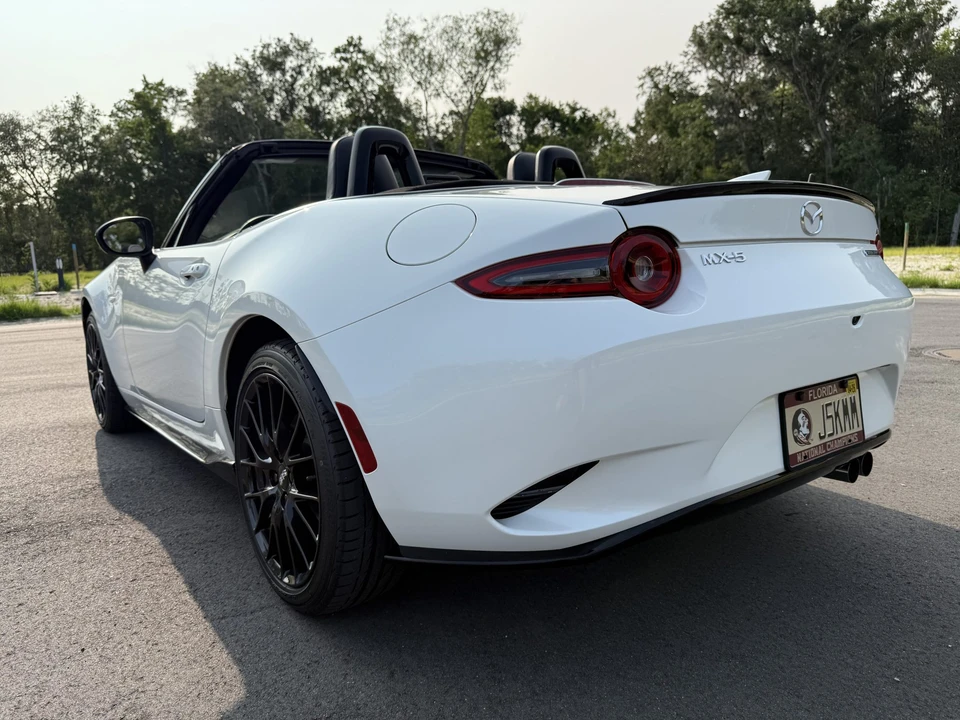 2024 Mazda ND MX-5 Miata - Image 11 of 31