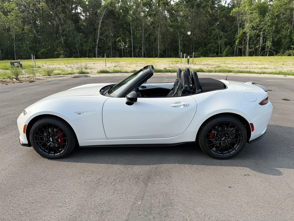 2024 Mazda ND MX-5 Miata - Image 7 of 31