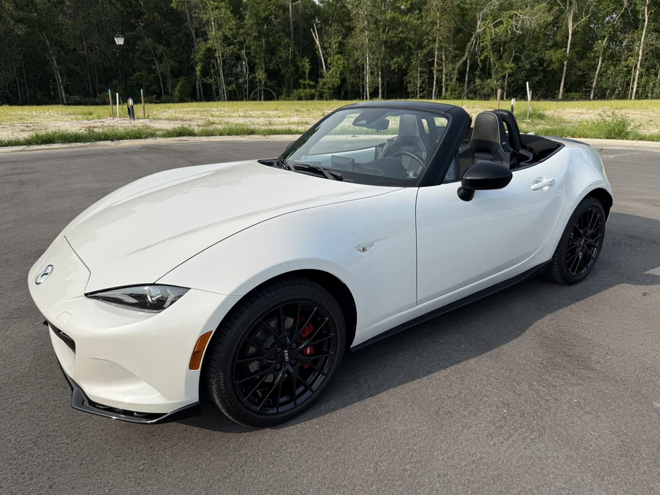 2024 Mazda ND MX-5 Miata - Image 4 of 31