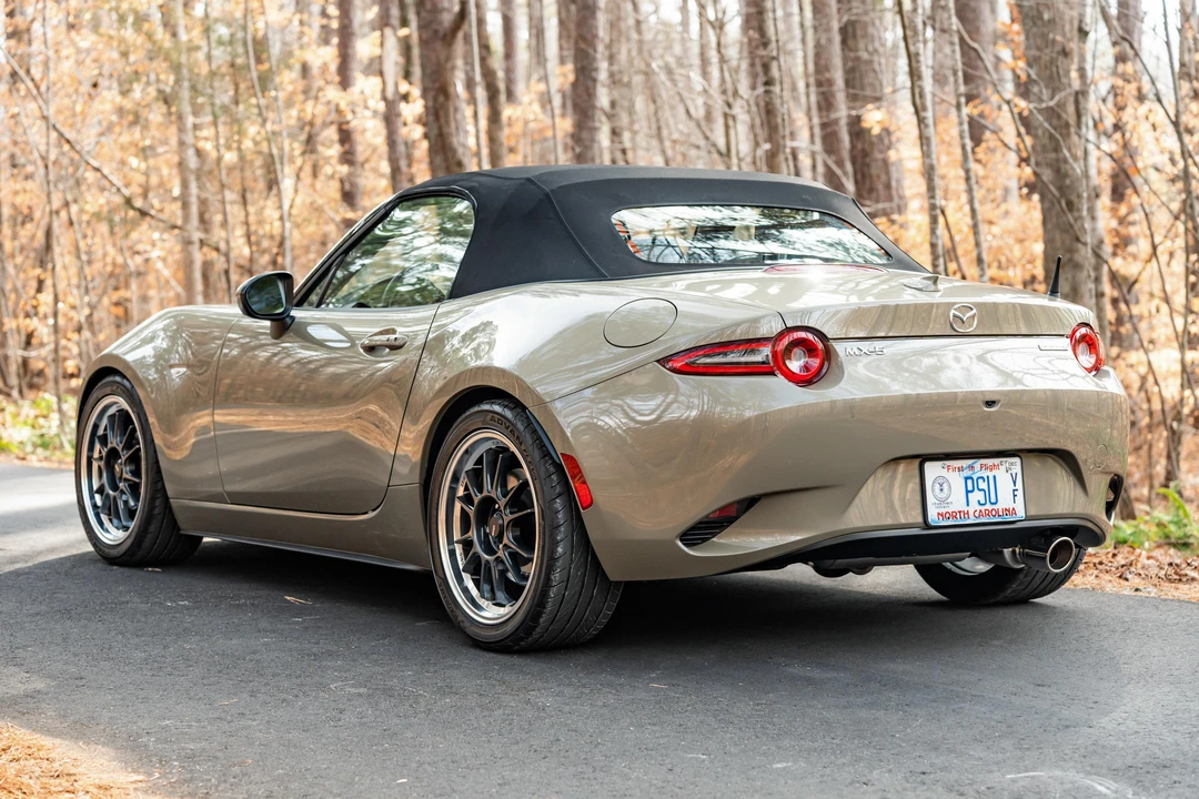 2024 Mazda ND MX-5 Miata - Image 17 of 31
