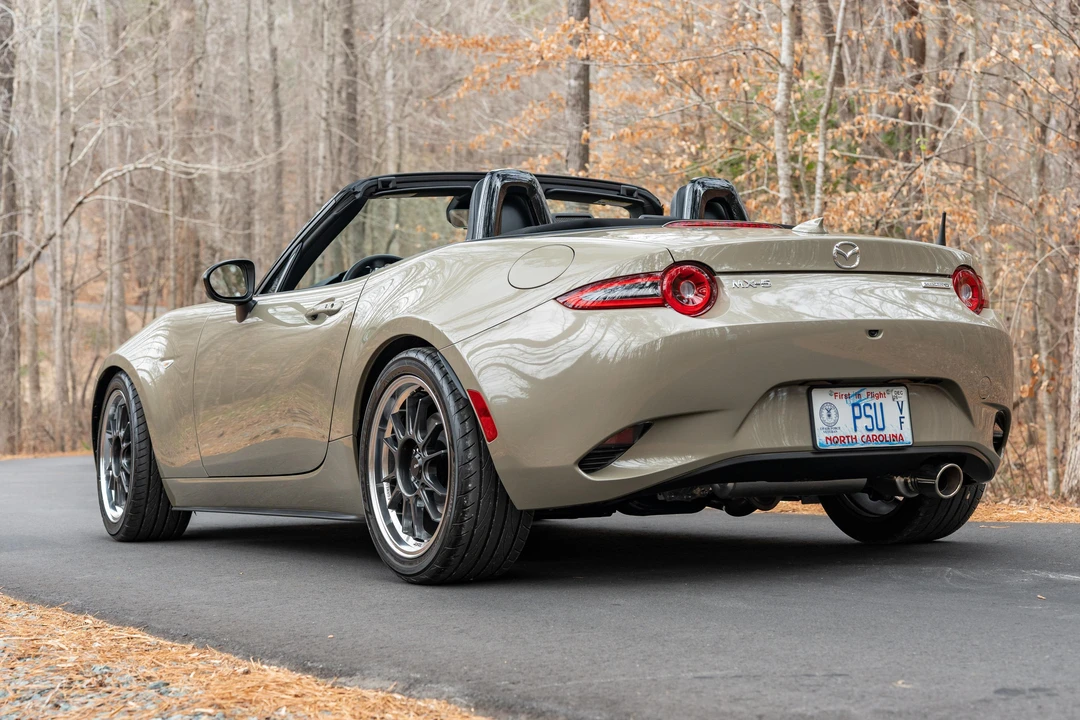 2024 Mazda ND MX-5 Miata - Image 10 of 31