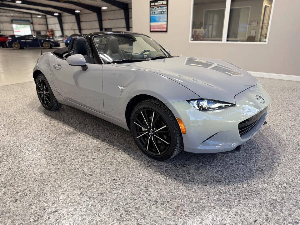 2024 Mazda ND MX-5 Miata - Image 13 of 31