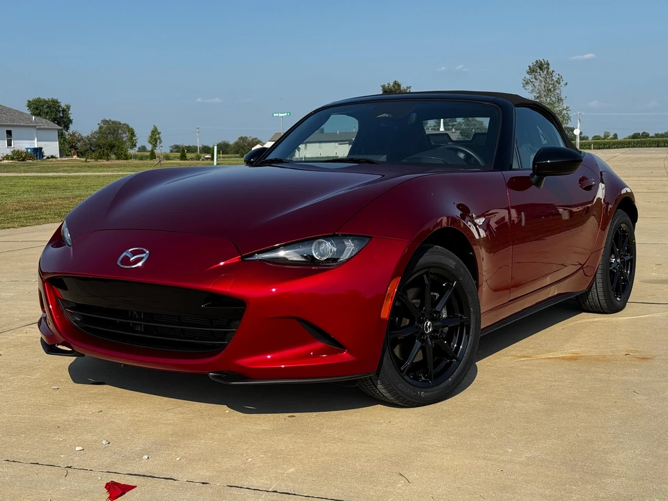 2024 Mazda ND MX-5 Miata - Image 7 of 31