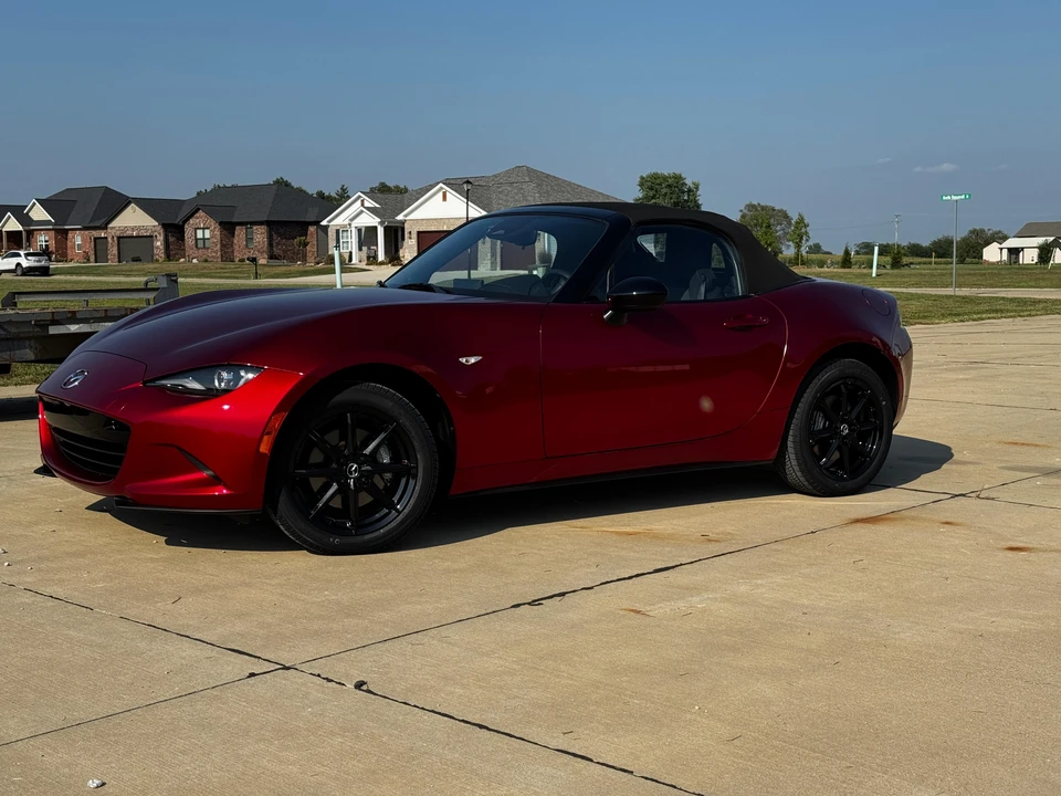 2024 Mazda ND MX-5 Miata - Image 9 of 31