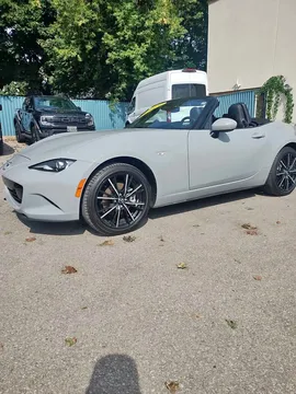 2024 Mazda MX-5 Roadster GT
