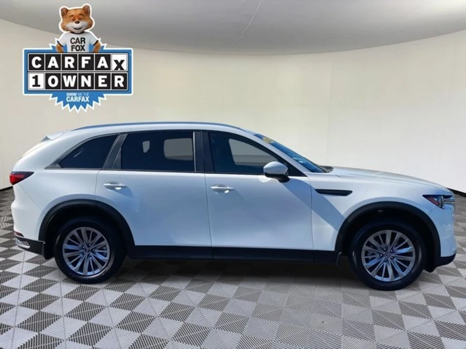 2024 Mazda CX-90 - Image 2 of 10