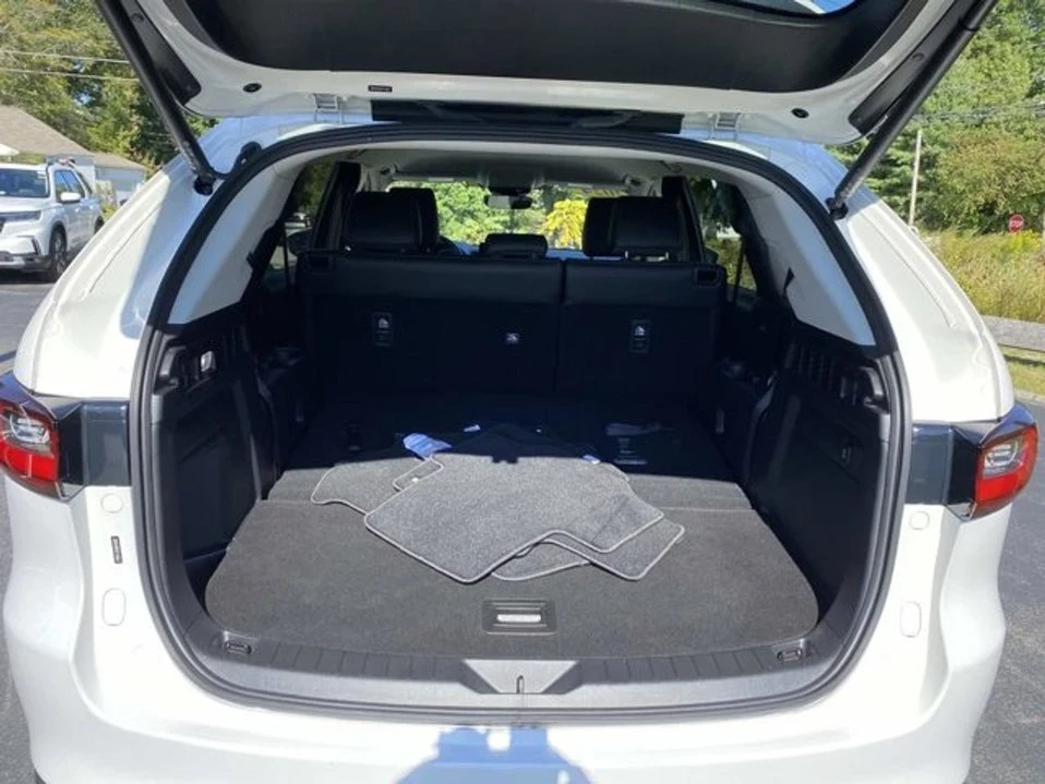 2024 Mazda CX-90 - Image 6 of 10