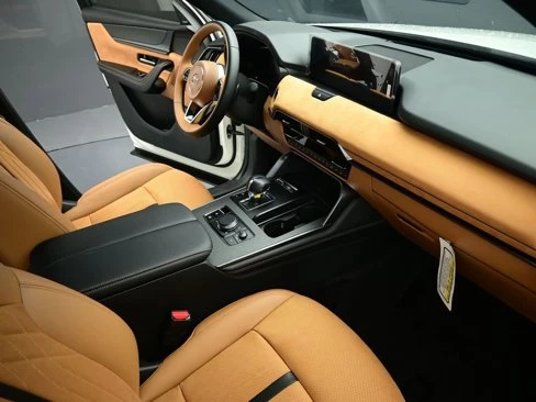2024 Mazda CX-90 - Image 8 of 20
