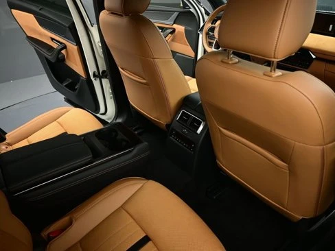 2024 Mazda CX-90 - Image 10 of 20