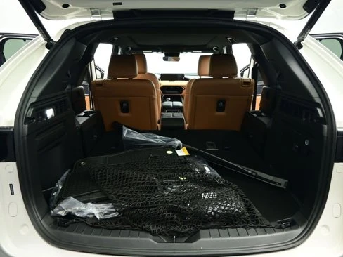 2024 Mazda CX-90 - Image 11 of 20
