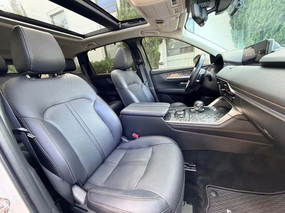 2024 Mazda CX-90 - Image 18 of 20