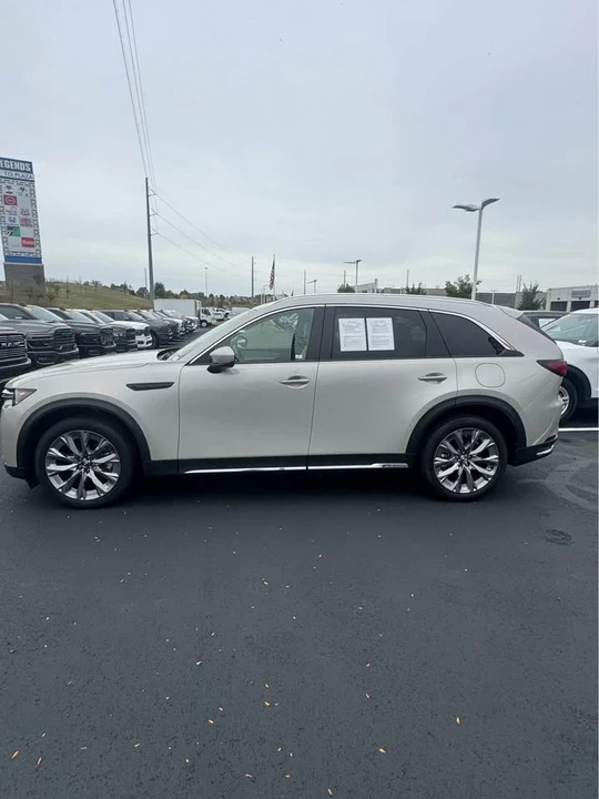 2024 Mazda CX-90 - Image 2 of 17