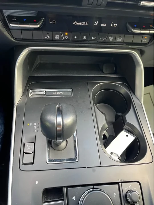 2024 Mazda CX-90 - Image 12 of 15