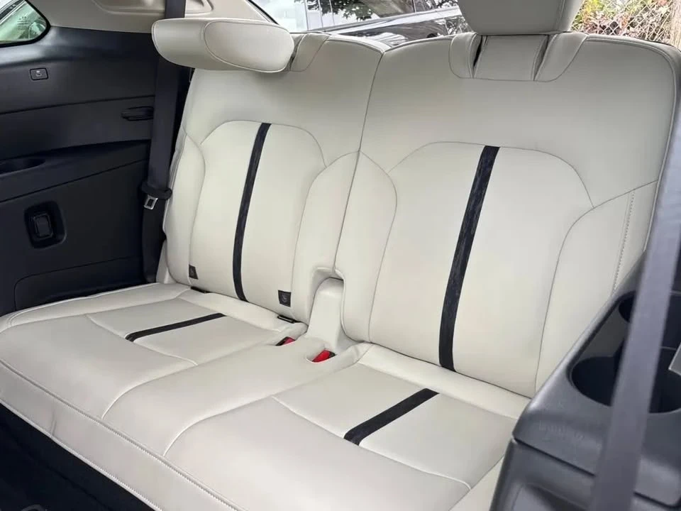 2024 Mazda CX-90 - Image 8 of 10