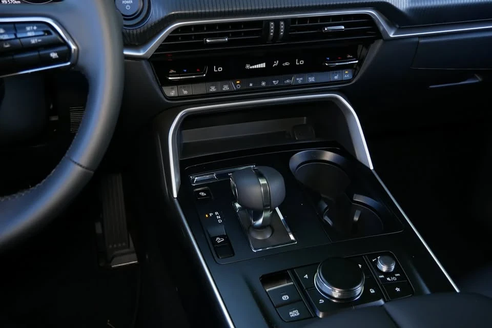 2024 Mazda CX-90 - Image 17 of 20